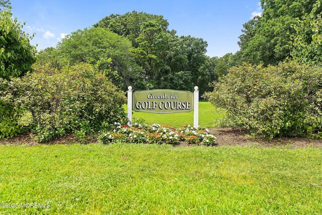 8 Constable St, Brick, NJ 08724 - community sign featuring a yard
