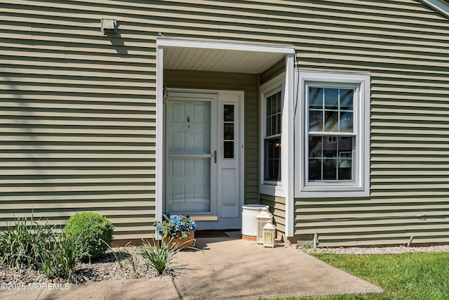 90 Oak Ln, Eatontown, NJ 07724 - view of property entrance