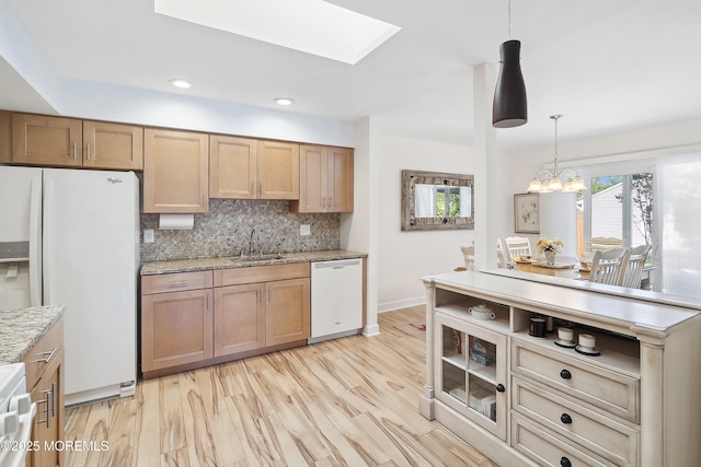 90 Oak Ln, Eatontown, NJ 07724 - kitchen featuring white appliances, a chandelier, backsplash, baseboards, and decorative light fixtures