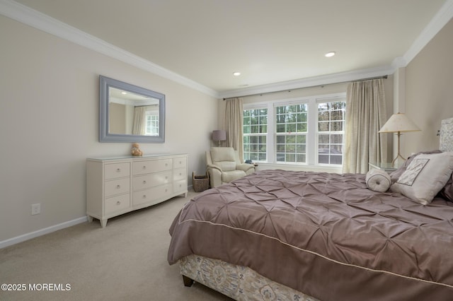 bedroom featuring crown molding, baseboards, light carpet, and recessed lighting