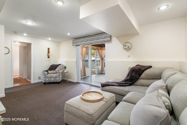 living area with carpet flooring, recessed lighting, and baseboards