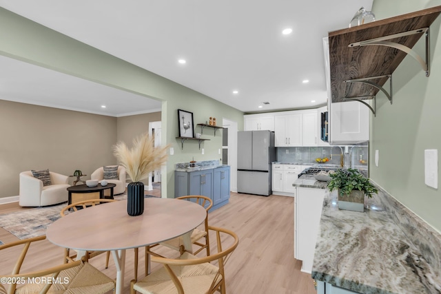 6 Reef Pl, Brick, NJ 08723 - dining area featuring light wood-style floors and recessed lighting