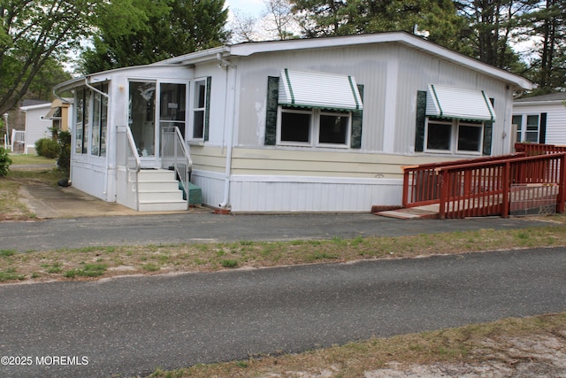 view of manufactured / mobile home