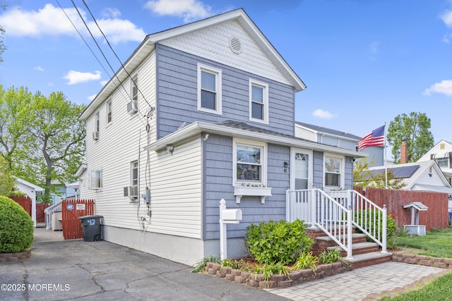 39-43 Twilight Ave, Keansburg, NJ 07734 - traditional-style house with fence