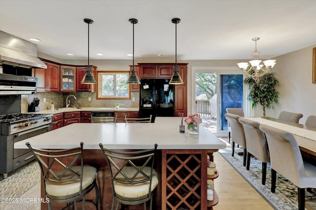 37 Lexington Dr, Manalapan, NJ 07726