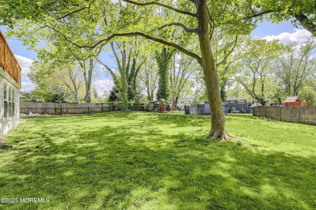 37 Lexington Dr, Manalapan, NJ 07726