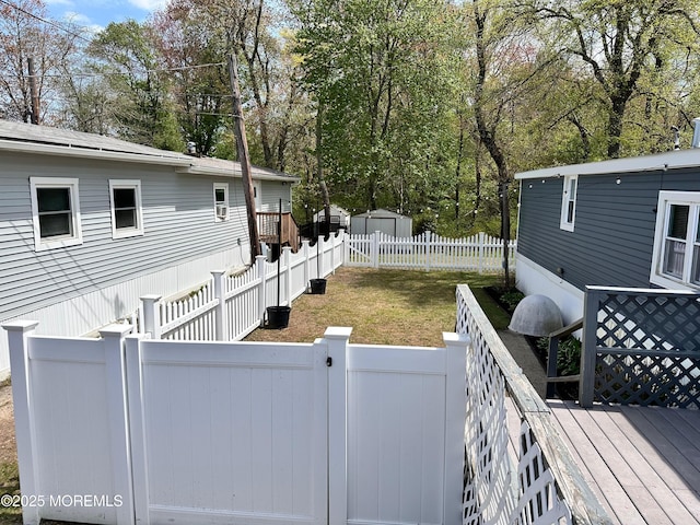 7 Misty Ln, Jackson, NJ 08527 - wooden terrace with a fenced backyard