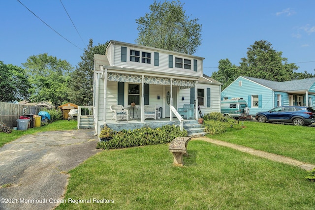 607 Willow St, Lakehurst, NJ 08733 - traditional home featuring covered porch