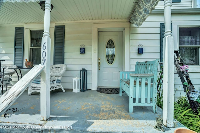 607 Willow St, Lakehurst, NJ 08733 - entrance to property featuring a porch