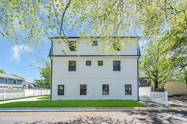 20 S St S, Keansburg, NJ 07734 - view of side of property with a yard and fence