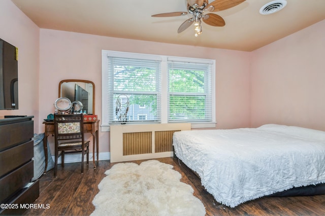 1118 Jeffrey St, Asbury Park, NJ 07712 - bedroom with wood finished floors and baseboards