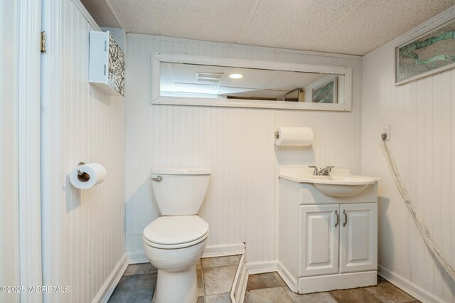 1118 Jeffrey St, Asbury Park, NJ 07712 - half bath featuring toilet, vanity, and baseboards
