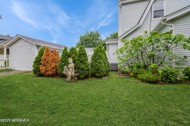 1118 Jeffrey St, Asbury Park, NJ 07712 - view of grassy yard
