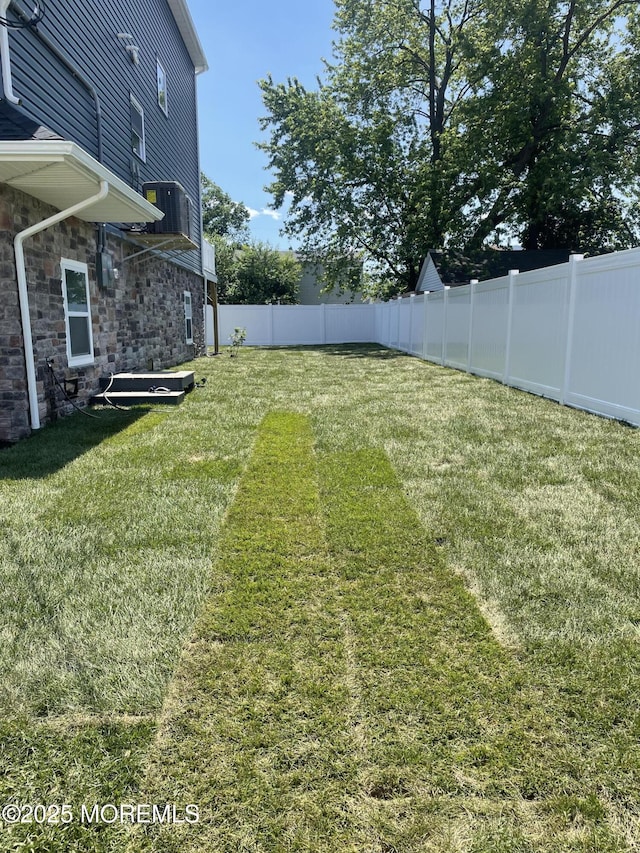 204 Morningside Ave, Union Beach, NJ 07735 - view of yard