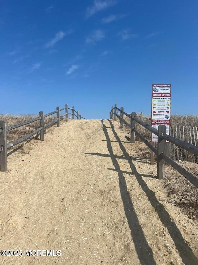 6 Shell Rd, Mantoloking, NJ 08738 - surrounding community with fence