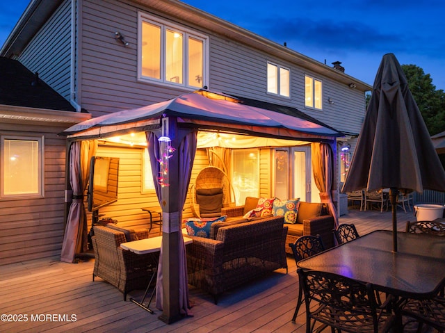 19 Dartmoor Dr, Manalapan, NJ 07726 - deck with outdoor lounge area and outdoor dining space
