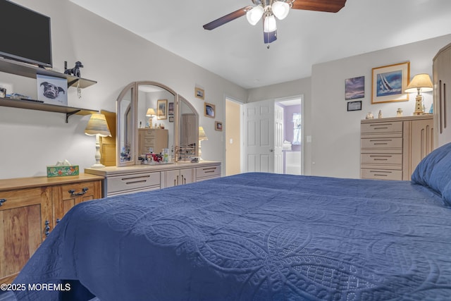 bedroom with ceiling fan