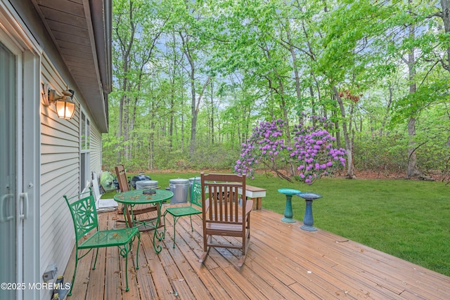 578 Petunia Ln N, Whiting, NJ 08759 - wooden terrace with a yard