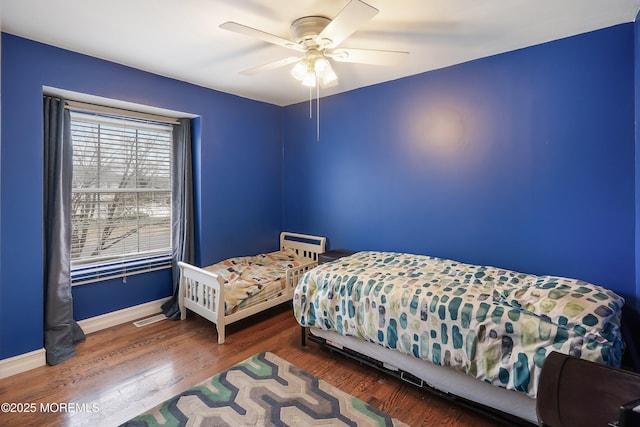 86 Buckingham Dr, Jackson, NJ 08527 - bedroom with wood finished floors, baseboards, and a ceiling fan