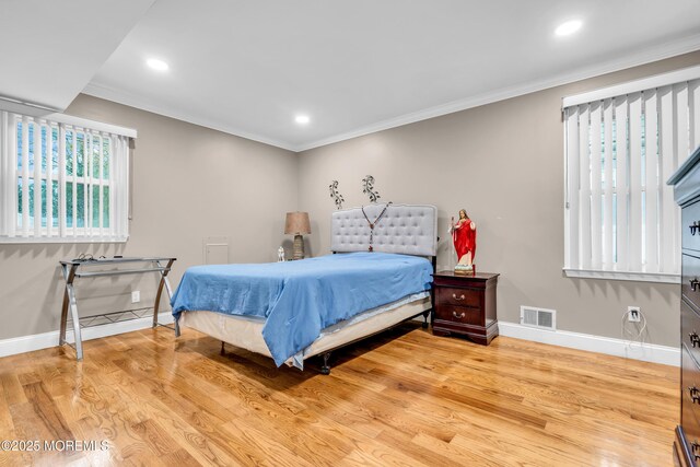 1012 Bismarck St, Toms River, NJ 08757 - bedroom with baseboards, light wood-type flooring, crown molding, and recessed lighting