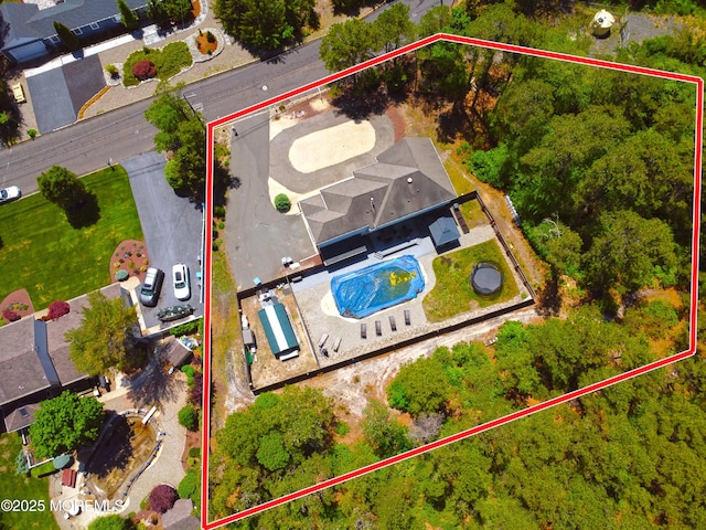 476 Birch Bark Dr, Brick, NJ 08723 - view of property location featuring a pool and property boundaries highlighted