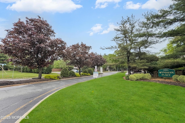 293 Gloucester Ct, Matawan, NJ 07747 - view of asphalt street