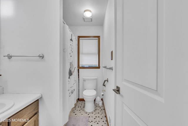 441 E Bird Village Rd, Jackson, NJ 08527 - full bathroom featuring toilet, vanity, baseboards, and a shower with shower curtain