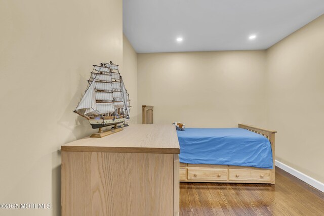 441 E Bird Village Rd, Jackson, NJ 08527 - bedroom featuring wood finished floors, recessed lighting, and baseboards