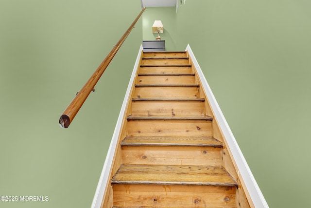 441 E Bird Village Rd, Jackson, NJ 08527 - view of stairway