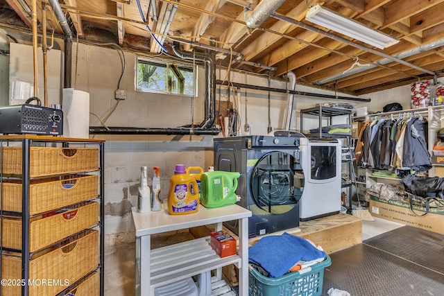 441 E Bird Village Rd, Jackson, NJ 08527 - washroom featuring washer and dryer