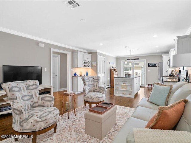 living room with ornamental molding, dark wood finished floors, recessed lighting, and baseboards