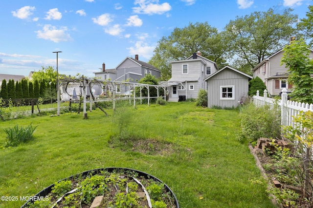 38 Bowne Ave, Freehold, NJ 07728 - view of yard with an outdoor structure and a shed
