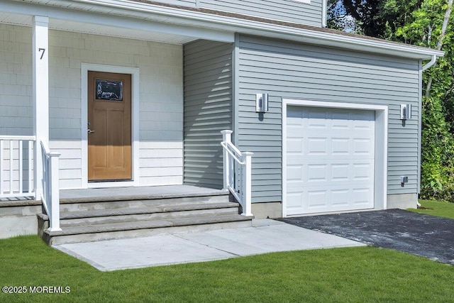 7 Leifried Ln, Tuckerton, NJ 08087 - property entrance featuring driveway