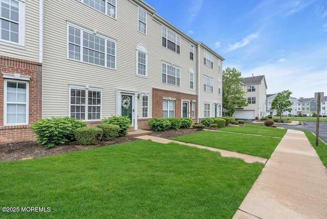 3 Kuczynski Dr Unit 944, Parlin, NJ 08859 - view of property with a residential view