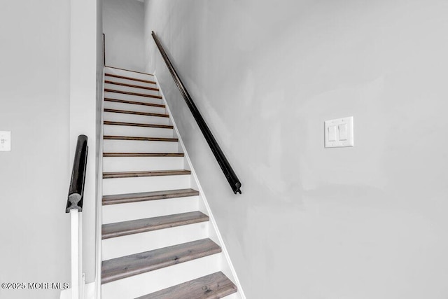 3 Kuczynski Dr Unit 944, Parlin, NJ 08859 - view of stairs