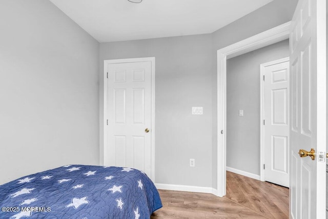 3 Kuczynski Dr Unit 944, Parlin, NJ 08859 - bedroom featuring wood finished floors and baseboards