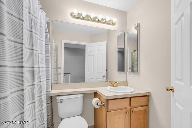 3 Kuczynski Dr Unit 944, Parlin, NJ 08859 - full bath featuring toilet, vanity, and a shower with curtain