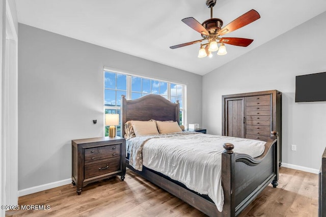 3 Kuczynski Dr Unit 944, Parlin, NJ 08859 - bedroom featuring lofted ceiling, light wood-style floors, baseboards, and a ceiling fan