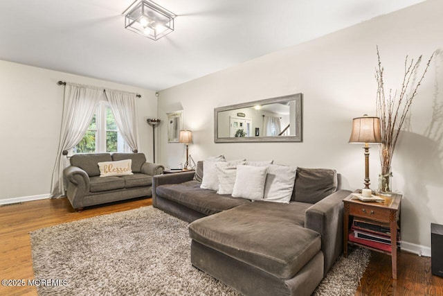 725 Province Line Rd, Allentown, NJ 08501 - living area with wood finished floors and baseboards
