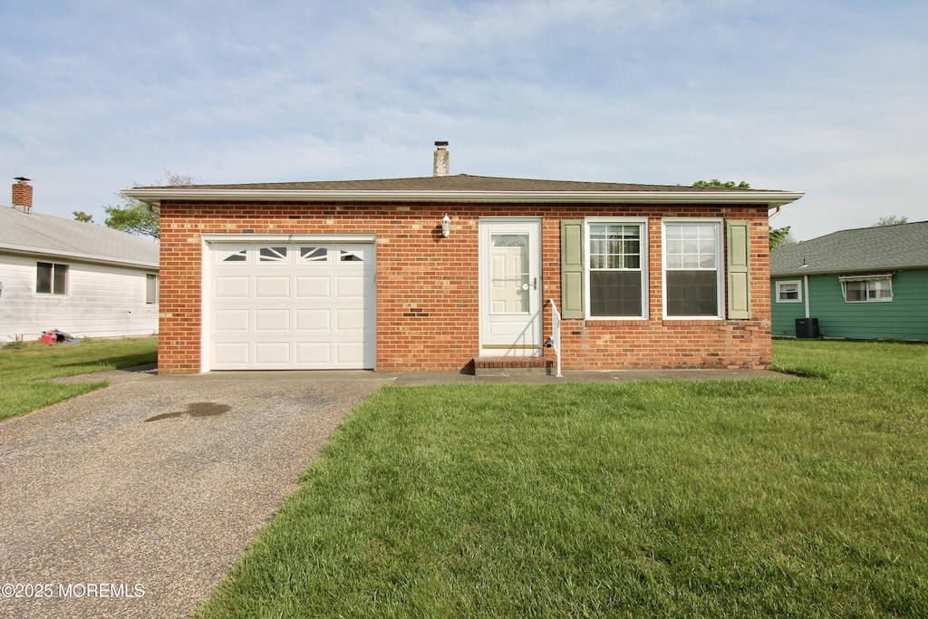8 Newcastle Ct, Toms River, NJ 08757 - photo 1