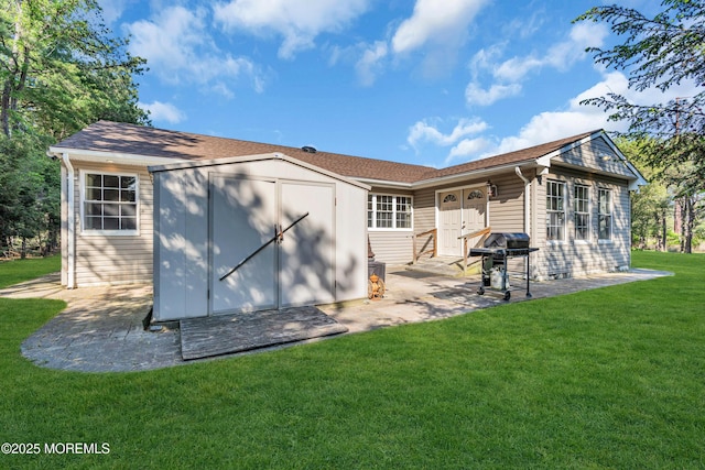 11 S Point Ct, Toms River, NJ 08757 - rear view of property featuring a yard