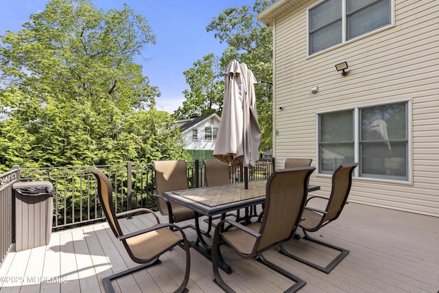821 Woodland Dr, Lakewood, NJ 08701 - deck with outdoor dining area