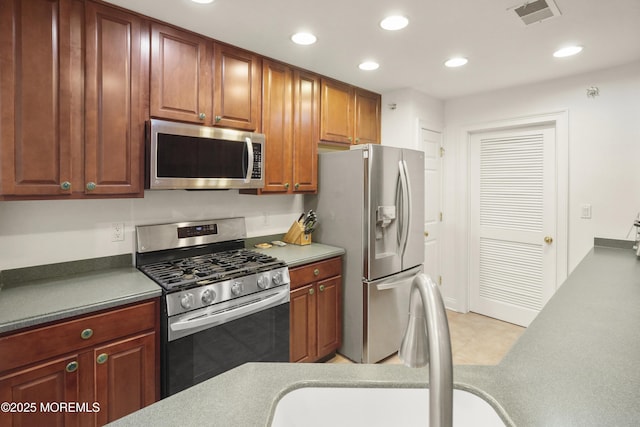 37 Golden Eye Ln, Port Monmouth, NJ 07758 - photo 8