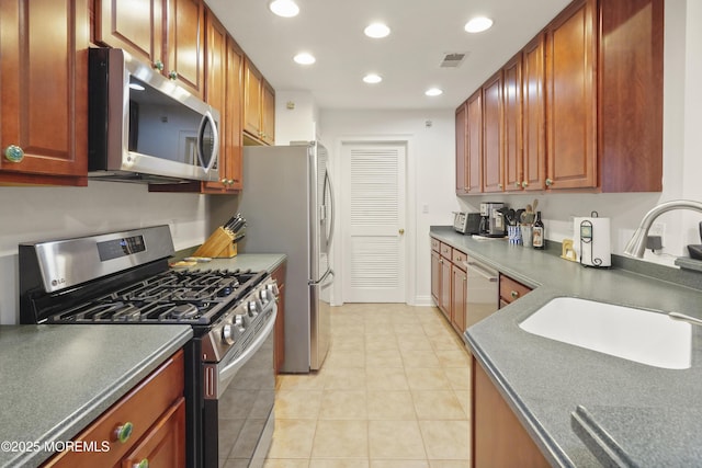 37 Golden Eye Ln, Port Monmouth, NJ 07758 - photo 10