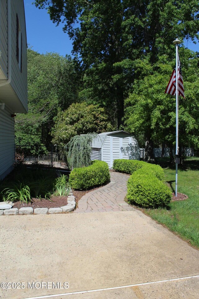 105 Darien Rd, Howell, NJ 07731 - photo 4