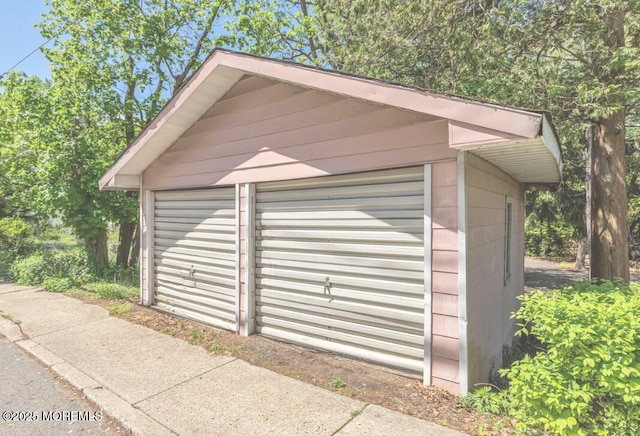 32 Sears Ave, Atlantic Highlands, NJ 07716 - view of garage