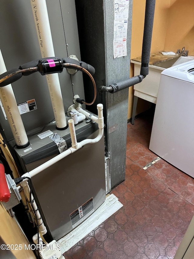 697 Vaughn Ave, Toms River, NJ 08753 - utilities featuring washer / clothes dryer