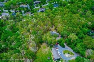 aerial view of property and surrounding area