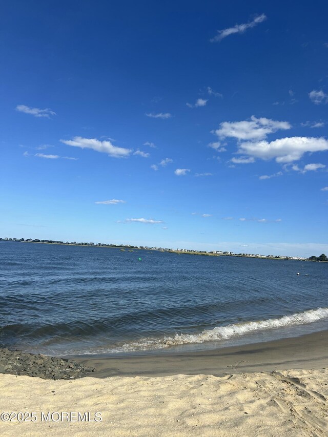 142 Black Point Rd Unit G1, Rumson, NJ 07760