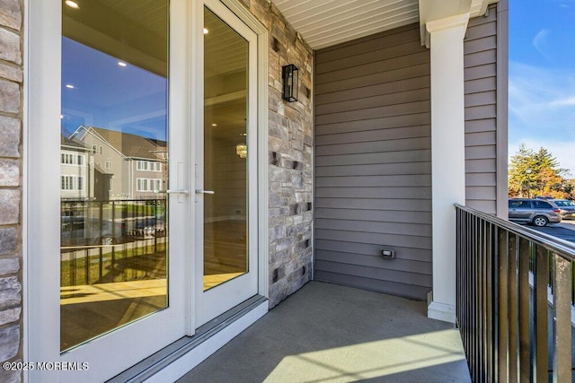 14 Blue River Way, Lakewood, NJ 08701 - balcony featuring covered porch